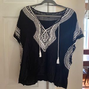 Cute embroidered black and white blouse